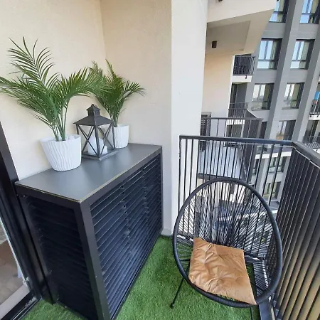 Apartment Waterfront - Na Vodi