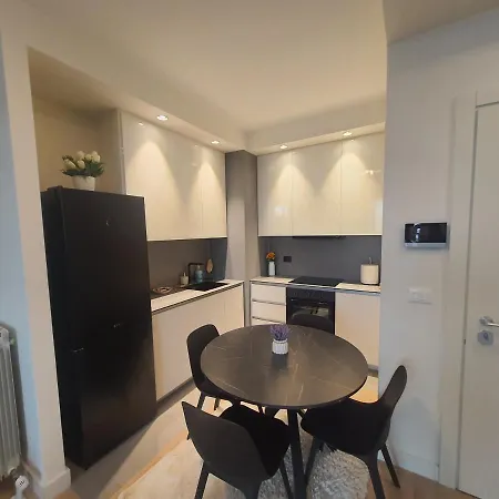 Waterfront - Na Vodi